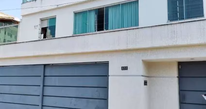 Casa com 3 quartos à venda na Rua Vesta, Alto dos Pinheiros, Belo Horizonte