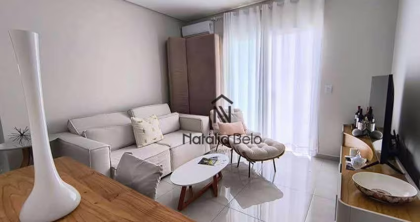 Apartamento semi mobiliado em Costazul
