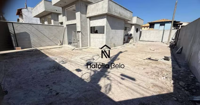 Casa com 2 quartos à venda na Avenida Netuno - de 571/572 Ao Fim, 5001, Verdes Mares, Rio das Ostras