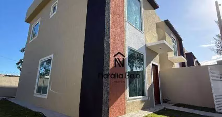 Casa independente com quintal e 3 quartos próxima a praia