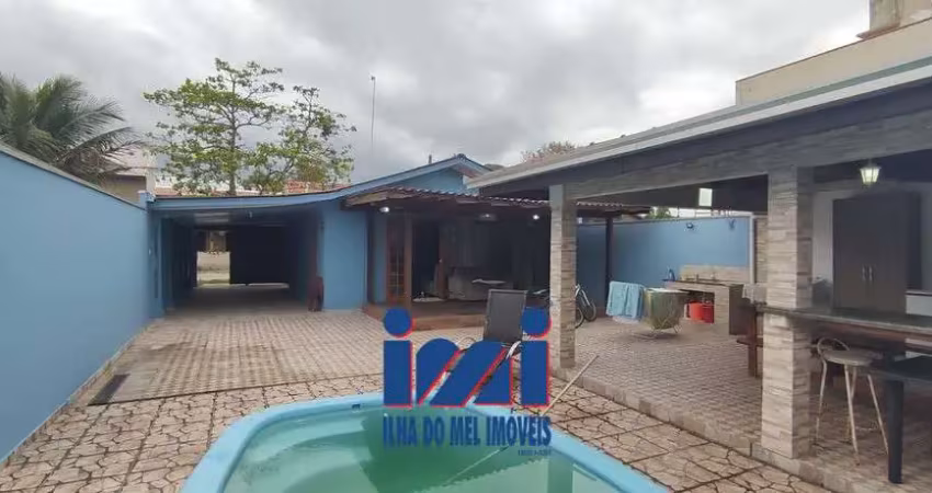 Casa 04 quartos com piscina Matinhos Pr