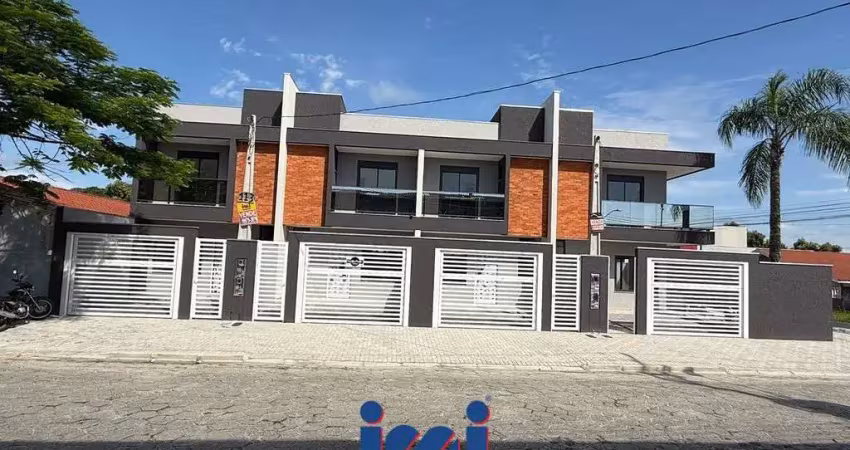 Sobrados a venda no centro de Matinhos