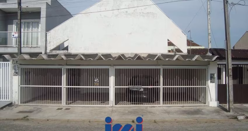 Sobrado a venda em Praia Grande a 50 mts da praia