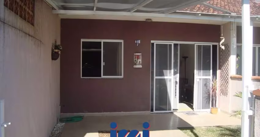 Casa a venda na praia em condomínio Baln. Junara