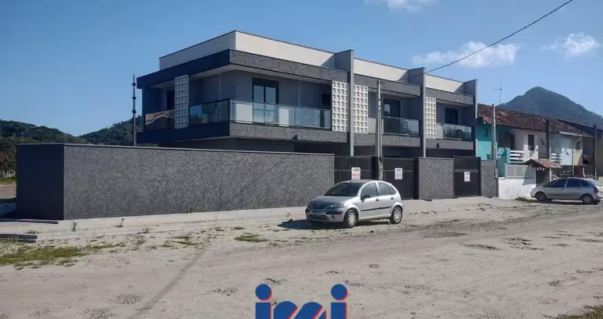 Casa com 3 quartos à venda no Bom Retiro, Matinhos 