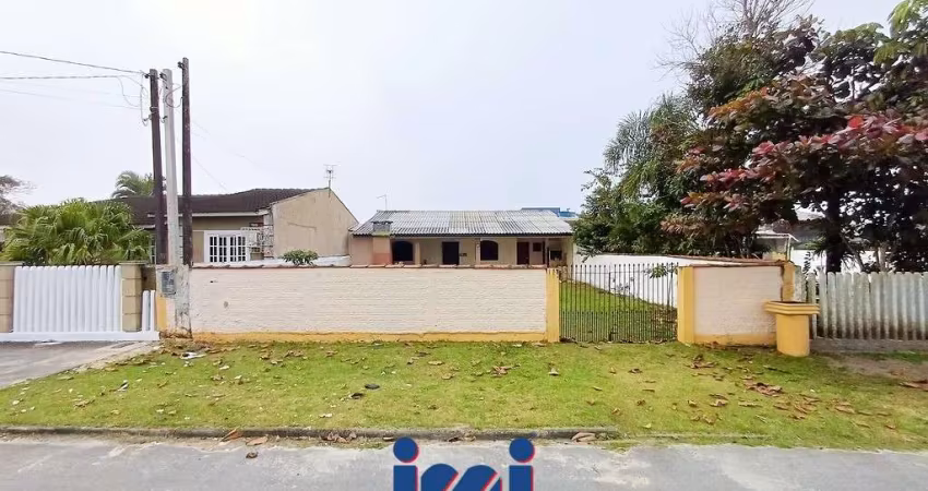 CASA EM ALVENARIA COM AMPLO TERRENO EM GAIVOTAS
