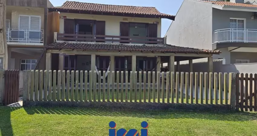 Sobrado frente mar Pontal do Sul