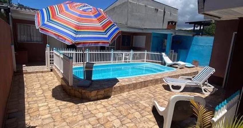 Casa com Piscina Balneário Costa Azul