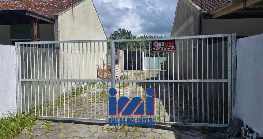 Casa em condomínio a venda em Matinhos