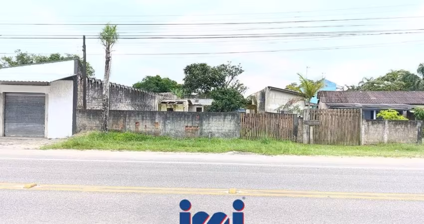 Terreno a venda na avenida de Guaratuba