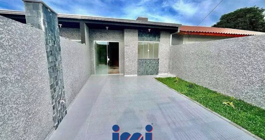 Casa nova a venda na praia com 3 quartos e suíte