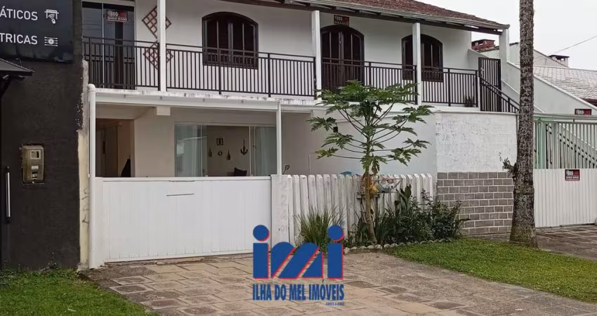 Apartamento com 3 quartos centro de  Guaratuba