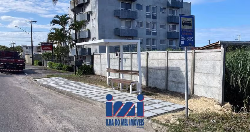 Terreno em rua comercial no Brejatuba, 75m do mar
