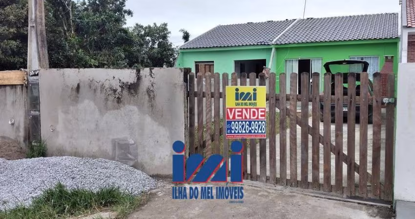 Casas novas no balneário Praia de Leste