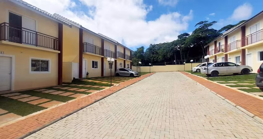 Imperdível oportunidade: Casa em condomínio à venda em Cotia-SP, bairro Chácara Rincão - 2 quartos, 1 sala, 1 vaga e 48m².