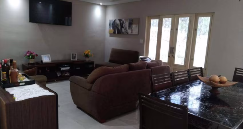 Casa com 4 dormitórios à venda, 253 m² por R$ 750.000,00 - Residencial São José - Itupeva/SP