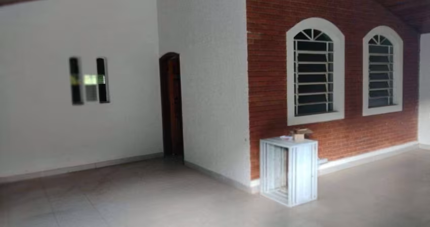 Casa com 3 dormitórios à venda, 295 m² por R$ 748.000,00 - Vila Nova Esperia - Jundiaí/SP