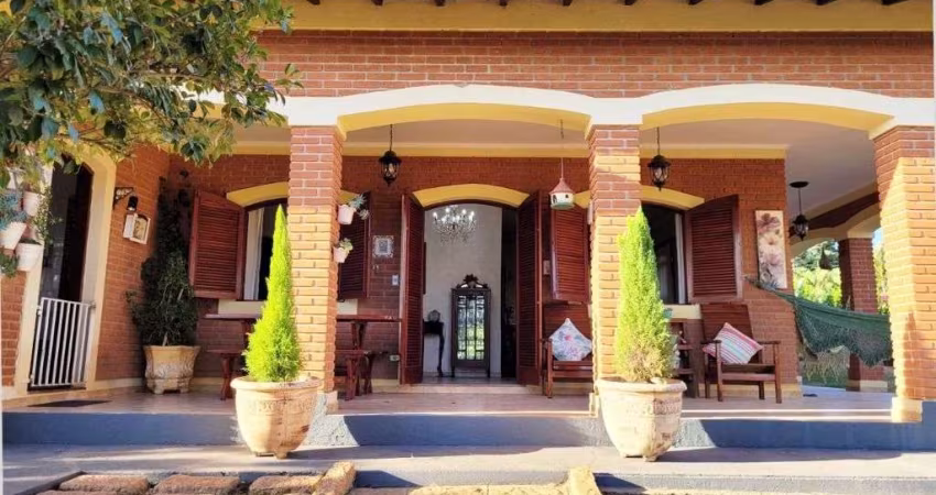 Chácara com 3 dormitórios à venda, 1200 m² por R$ 1.750.000,00 - Terras de Itaici - Indaiatuba/SP