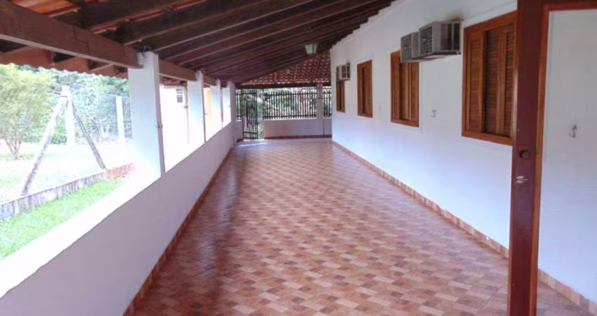Chácara com 4 dormitórios à venda, 2262 m² por R$ 850.000,00 - Chácaras Gerson Ferriello - Boituva/SP