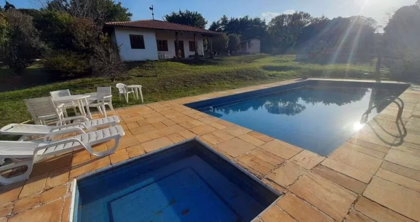 Chácara com 3 dormitórios à venda, 5600 m² por R$ 750.000,00 - Guacuri - Itupeva/SP