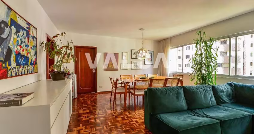 Apartamento com 149 m², 3 quartos sendo 1 suíte à venda no bairro Água Verde.