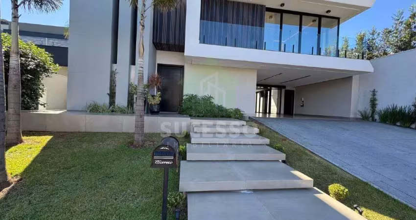 Casa com 4 quartos à venda na Avenida Tito Muffato, 686, FAG, Cascavel