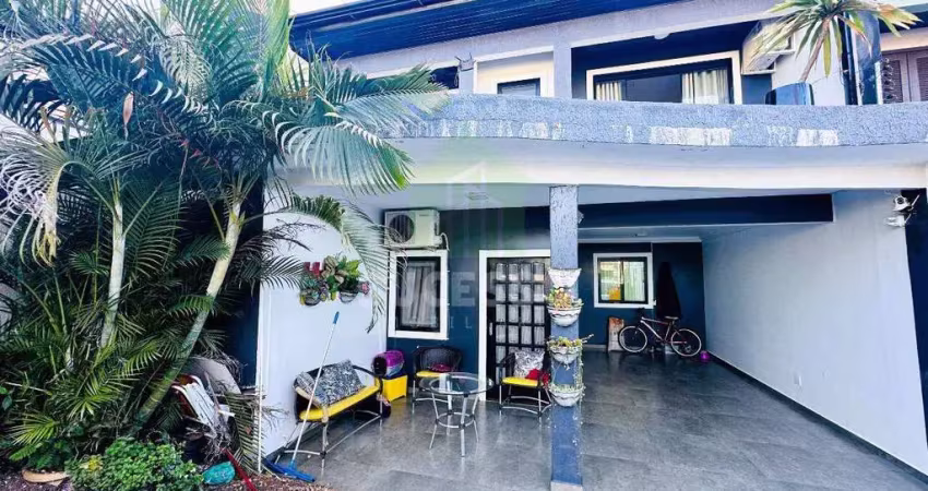 Sobrado com 2 suítes + 2 dormitórios no bairro recanto tropical