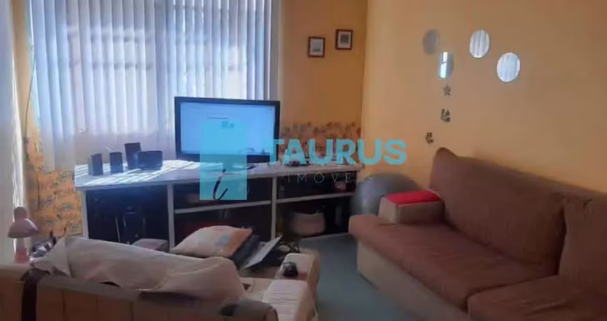 Casa sobrado à venda, 3 quartos, 2 vagas, 130m², na vila clementino.