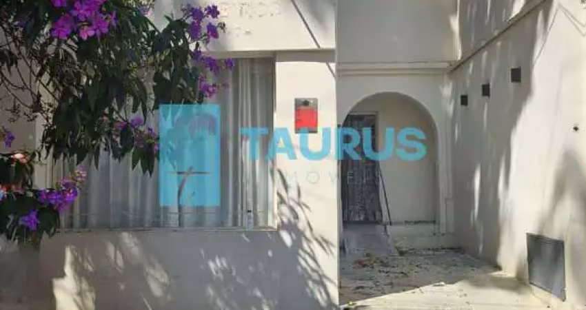 Casa comercial para venda ou locação, 3 salas, 1 vaga 200m²