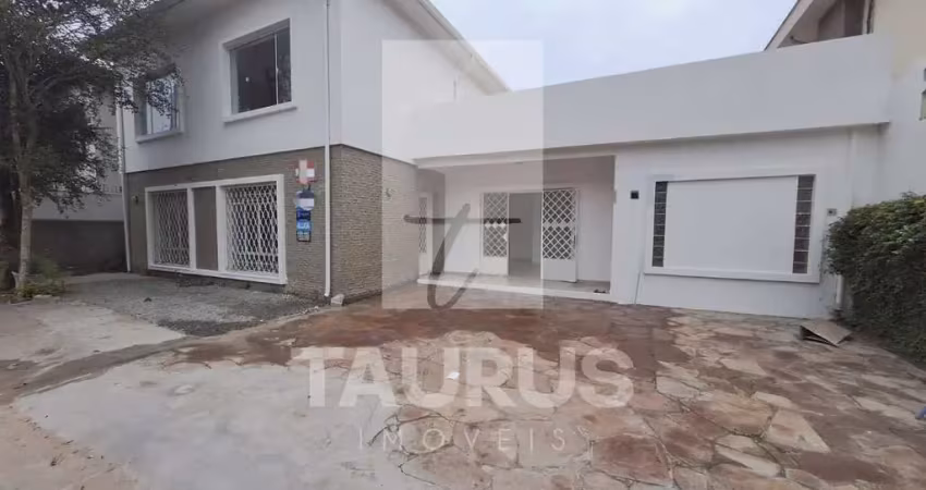 Casa sobrado para locação, 3 quartos, 4 vagas, moema.