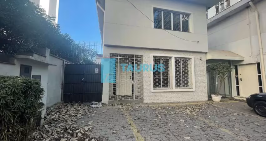 Casa comercial, 4 salas, 3 vagas, 299m², itaim bibi.