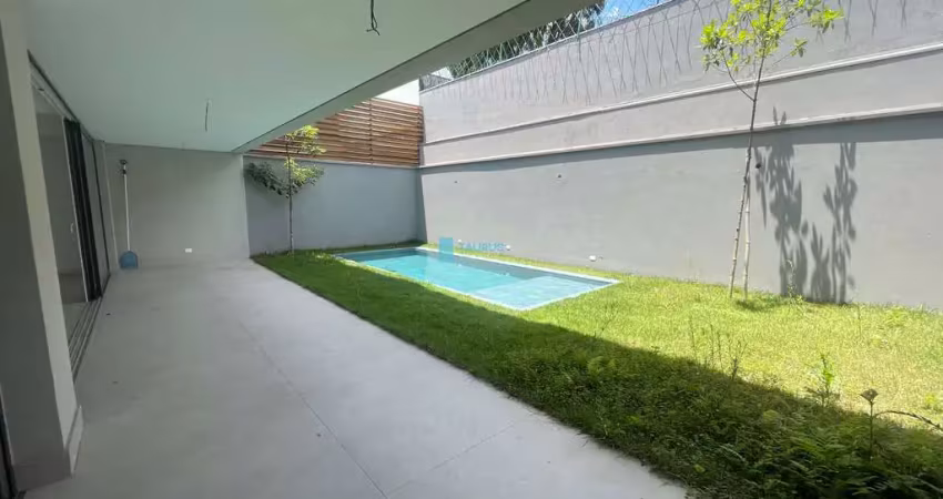Casa de condominio á venda , 4 suítes, 4 vagas , 435 m2, campo belo.