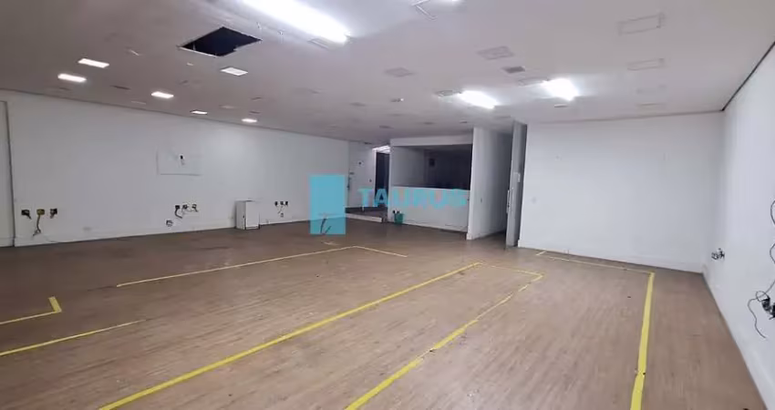 Ponto comercial com 6 salas para alugar em Indianópolis, São Paulo 
