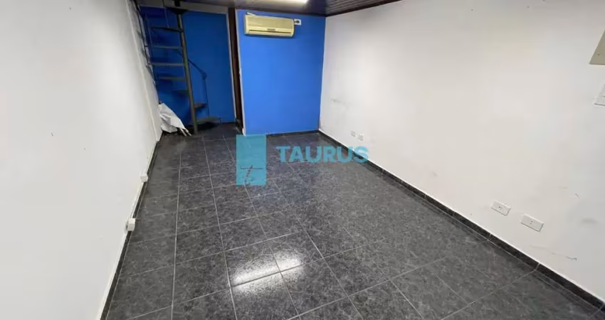 Loja para locação, 1 sala com mezanino, 1 banheiro, são judas.