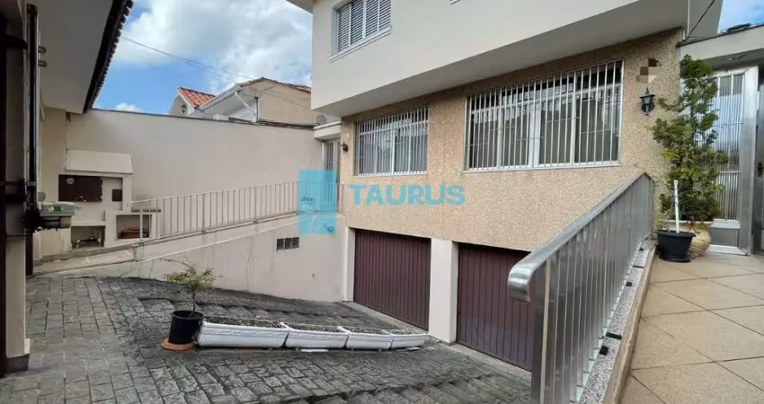 Sobrado à venda, 3 dormitórios, 1 suíte, 3 vagas, 169m², vila do bosque.