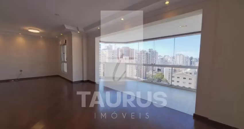 Apartamento à venda, 3 quartos sendo 2 suítes, 4 vagas, 165 m², moema.