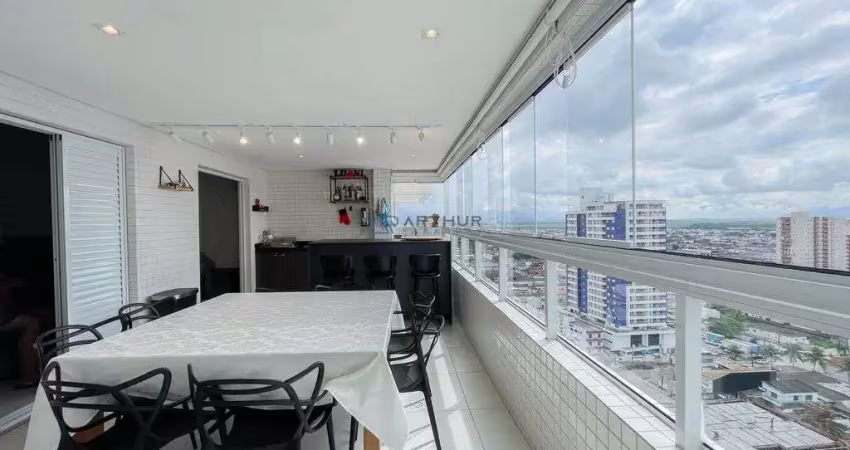 Apartamento  à Venda em Praia Grande com 3 quartos, 4 banheiros, 2 vagas e 127m²
