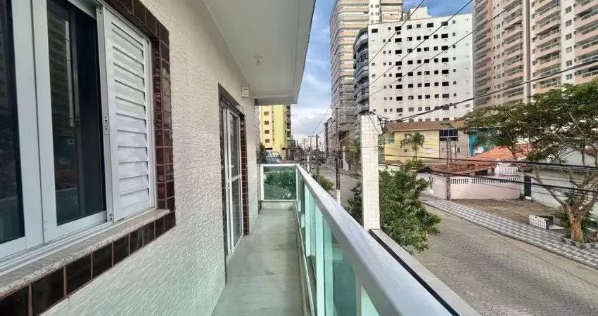 Casa sobreposta alta à venda em Praia Grande na Aviação