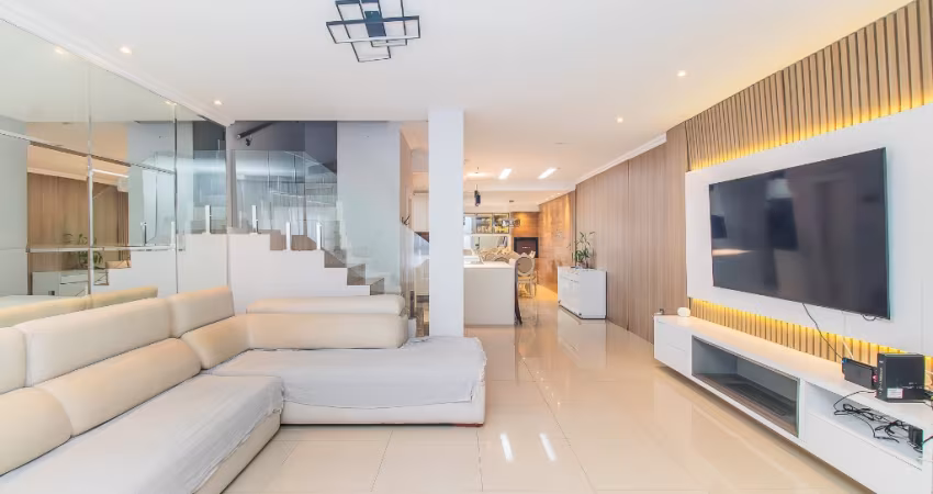 CASA CHARMOSA E COMPLETA A POUCOS MINUTOS DO IGUATEMI!