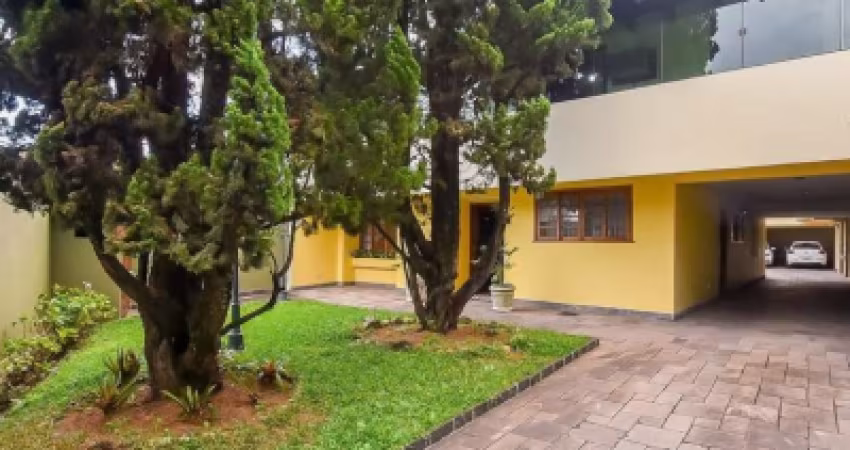 Maravilhosa Casa à Venda 5 Dormitórios no Ahú