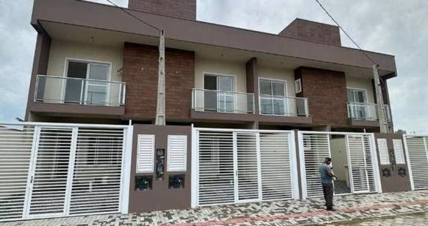 Sobrado com 3 dormitórios à venda, 95 m² por R$ 725.000,00 - Jardim Dourado - Porto Belo/SC