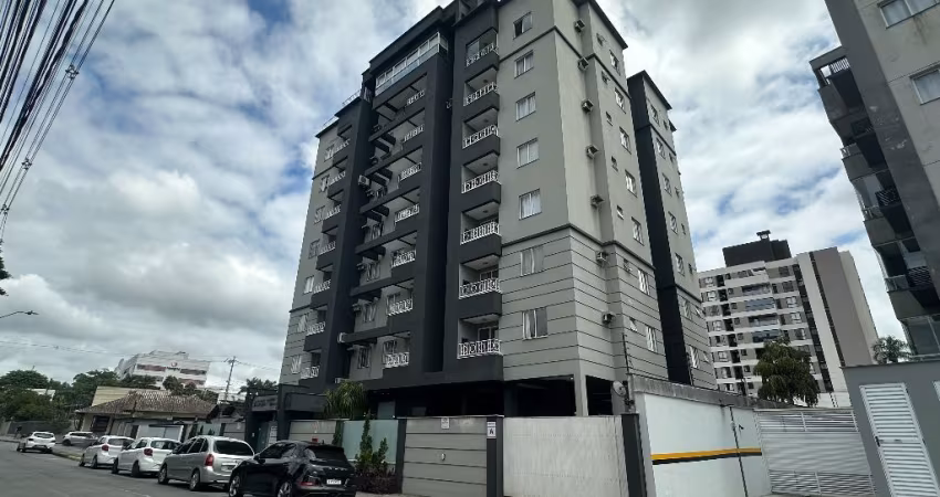 Apartamento semimobiliado com 2 quartos à venda no bairro Bom Retiro em Joinville - SC por R$ 350.000,00.