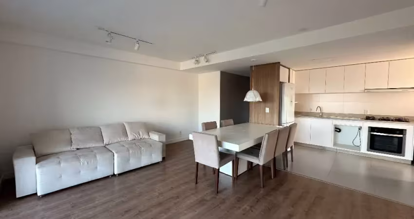 Apartamento maravilhoso semimobiliado com 1 suíte e 2 quartos, à venda no costa e silva, em joinville - sc por r$900.000,00.