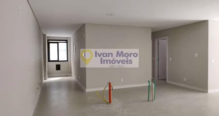 Apartamento à venda em Jurerê  -  Florianópolis - SC