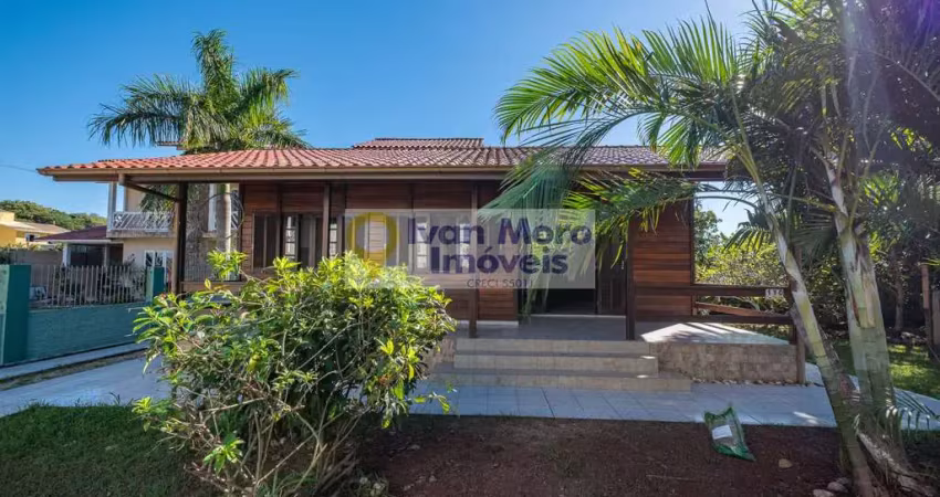 Casa com 3 quartos à venda no Santinho, Florianópolis 