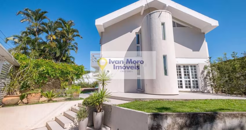 Casa à venda em Córrego Grande  -  Florianópolis - SC