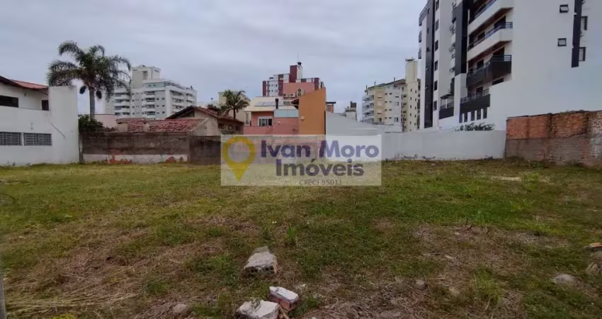 Terreno à venda no Estreito, Florianópolis 