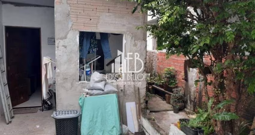 Casa á Venda no bairro Jardim Três Marias