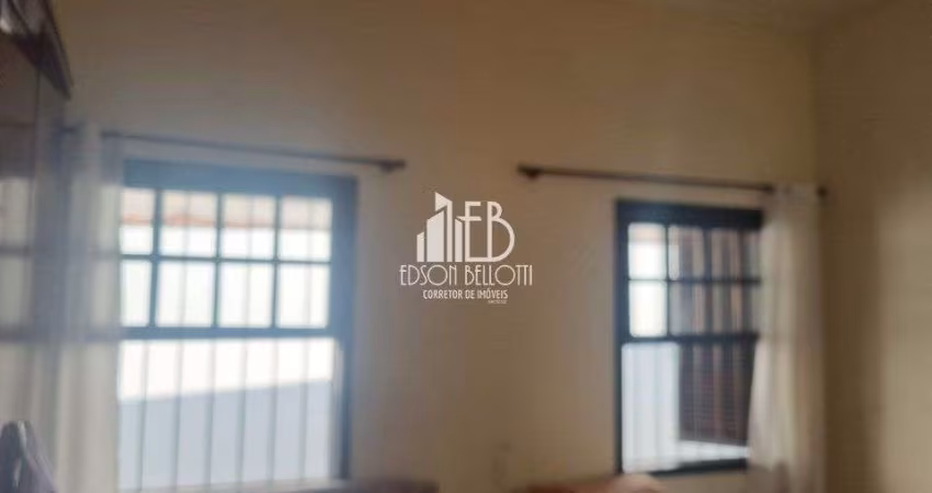 Casa para Venda no Baeta Neves, 2 amplos dorms, 1 suíte, 2 vagas,quintal.