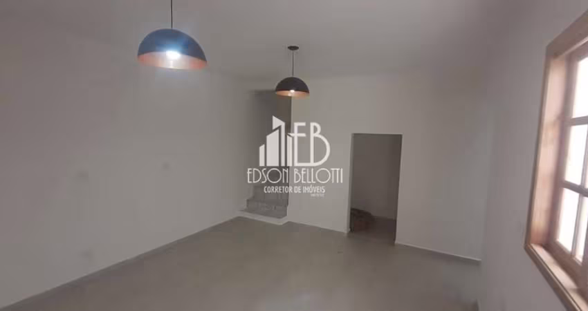 Sobrado à Venda no bairro Vila Monumento, 3 dorms, 2 vagas, 250 m², 120 m²